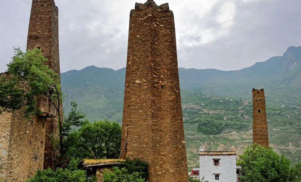 Таблица чисел миллион миллиард триллион. Древние люди палеоантропы. Как называется 1000 лет. Как называется 1000 лет. Таблица больших чисел с названиями.