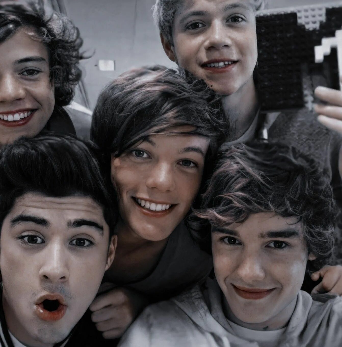 Фанфики one direction. One direction найл. One direction имена певцов. Фанфики one direction. One direction интервью.