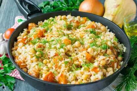 Плов с овощами и мясом