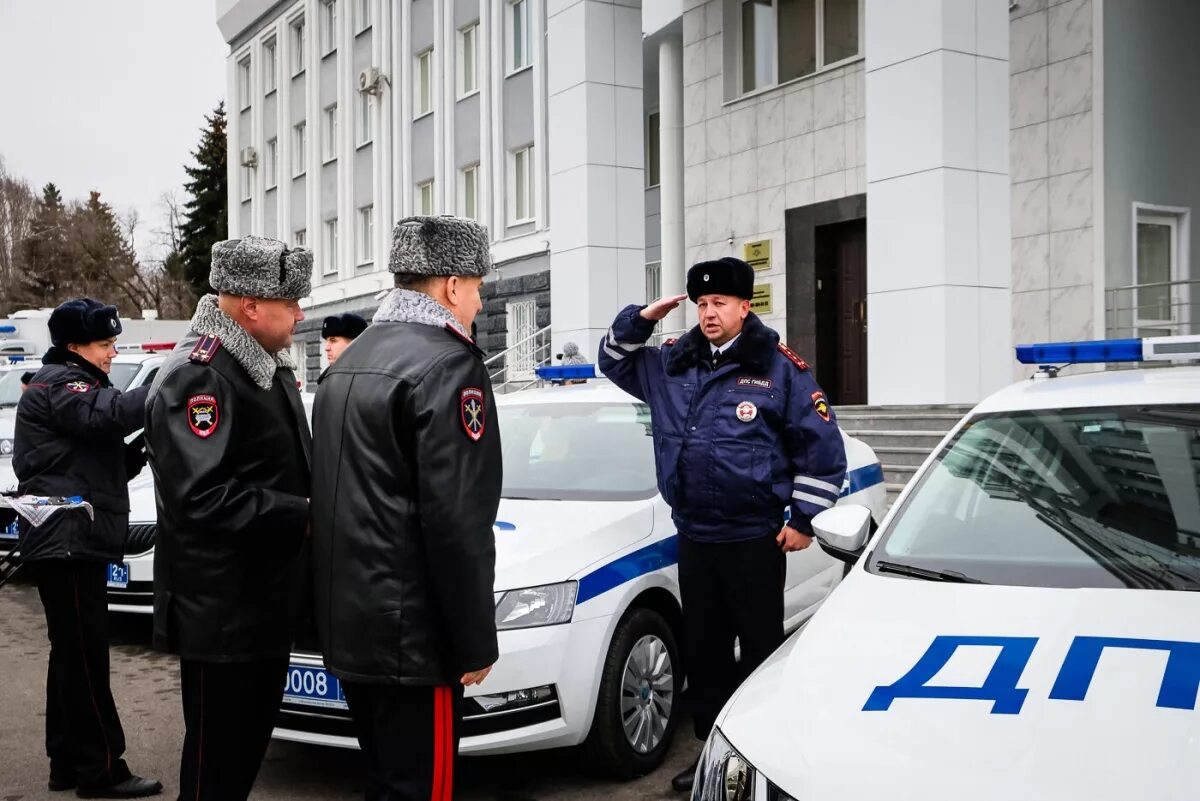 Алексей микейкин гибдд чувашской республики. Работа гаи чебоксары. Сотрудник гибдд чебоксар малышкин. Гибдд чебоксары сотрудники. Малышкин гибдд чебоксары.