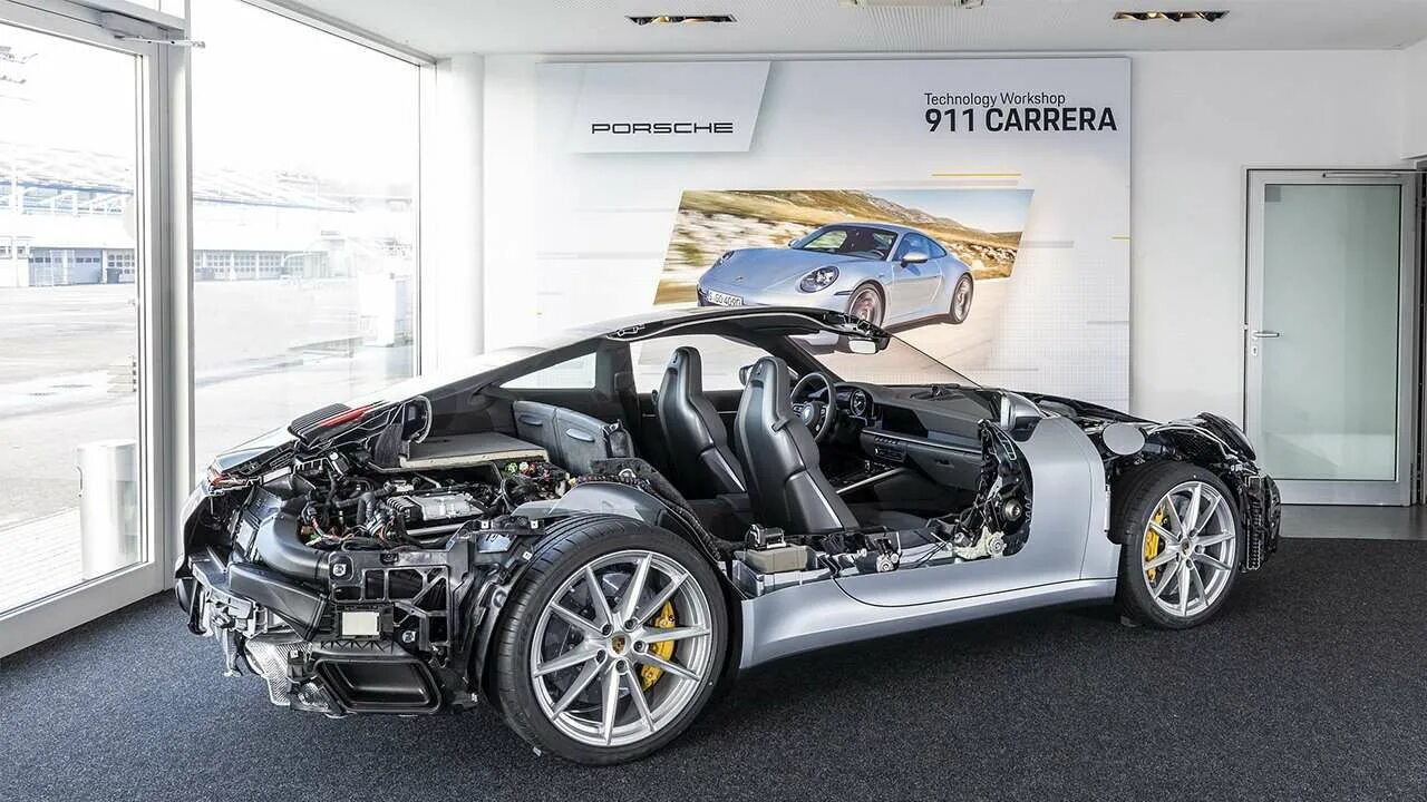 Мотор Порше 911. Porsche Turbo s 911 мотор. Двигатель Porsche 911 Carrera. Porsche 911 Turbo s engine.