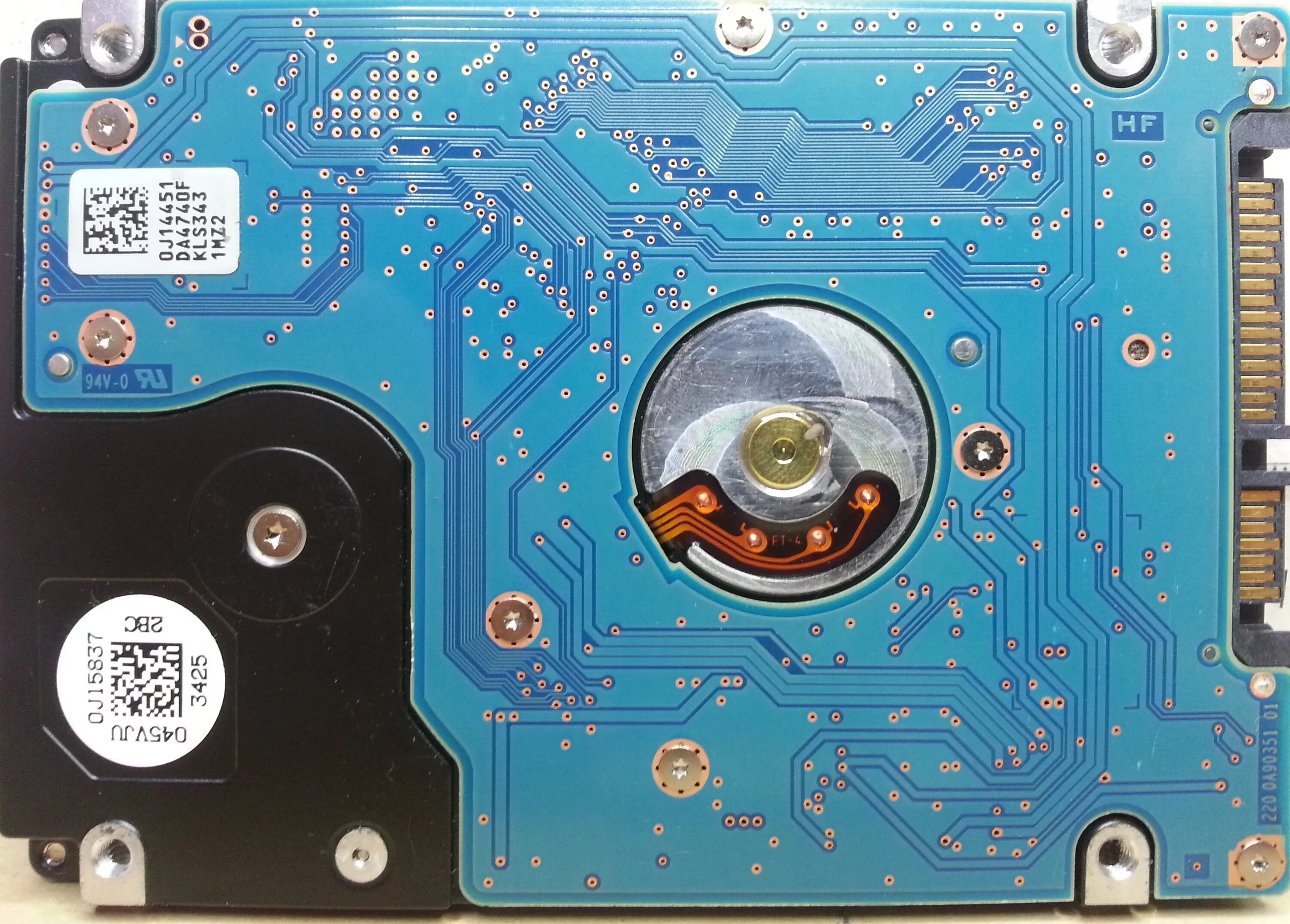 5 1 тб hgst. Hgst hts541010a9e680. Жесткий диск 2. Hgst жесткий диск 1 тб для ноутбука. Hgst hts541010a9e680 плата.