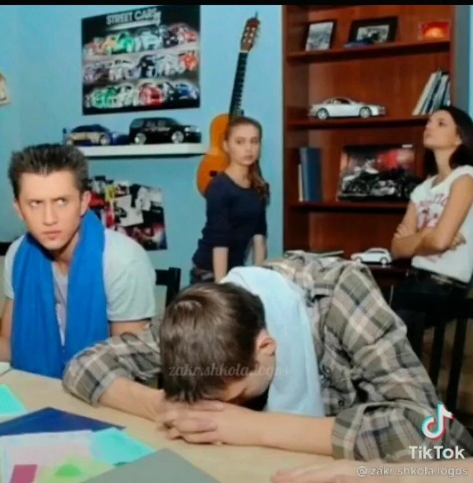 Съемки сериала закрытая школа. Закрытая школа сериал за кадром. Закрытая школа съемки. Закрытая школа съемки. Закрытая школа даша в инвалидной коляске.