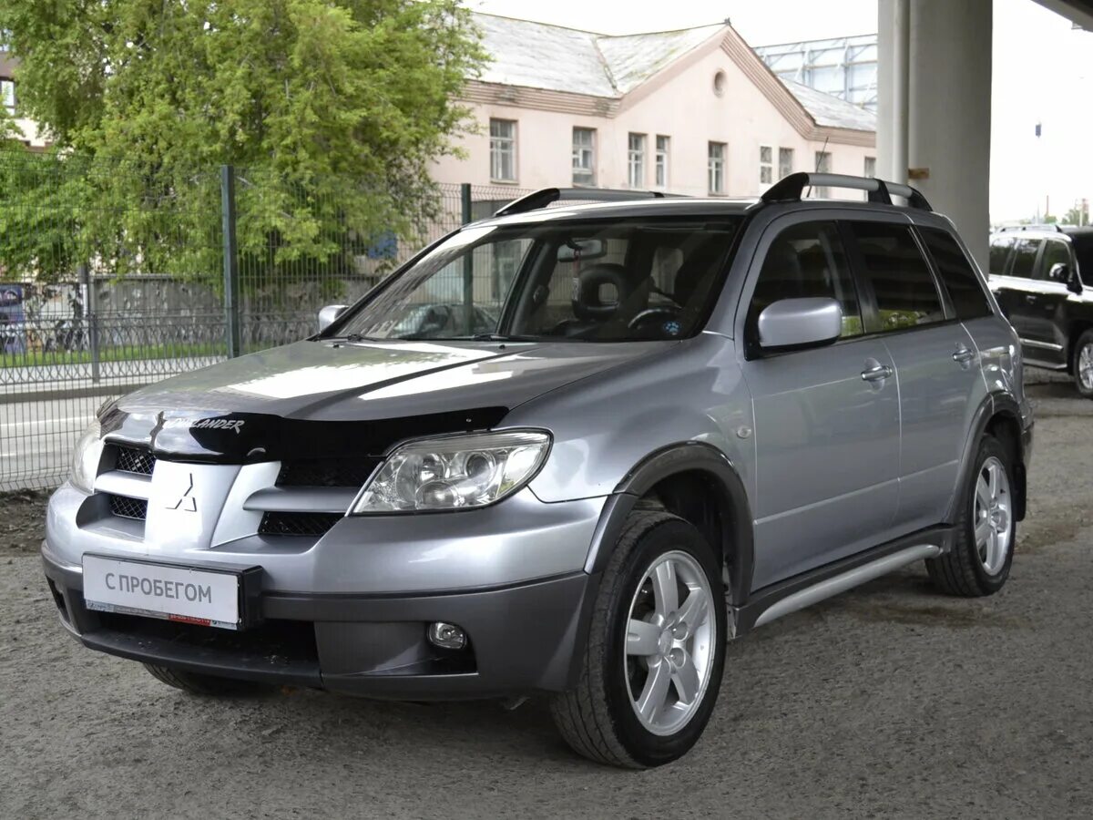 Mitsubishi outlander первое поколение. Mitsubishi Outlander 2006. Аутлендер 1 поколения. Митсубиси Аутлендер 1. Mitsubishi Outlander 1 2006.