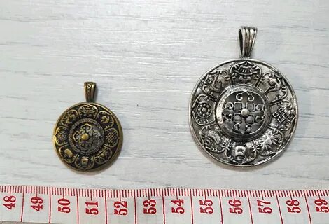 Амулет это история