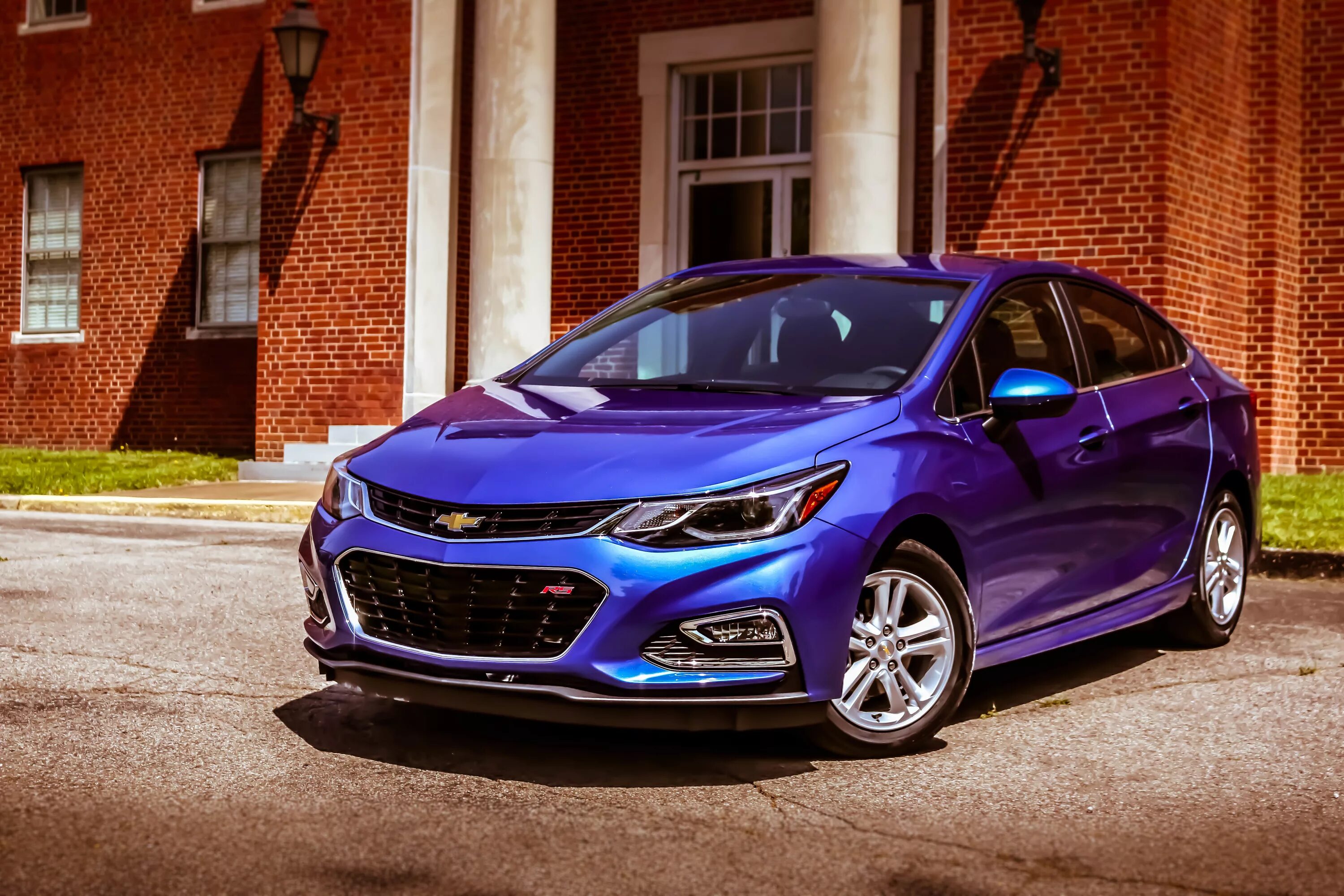 Шевроле новые цена фото. Chevrolet Cruze 2016. Шевроле Круз 2016. Chevrolet Cruze 2017. Chevrolet Cruze 2018.