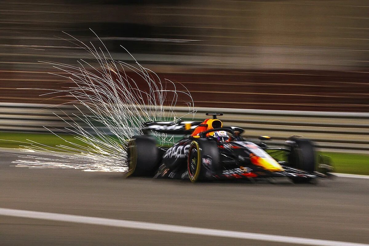 Ф1 2018 игра. Болиды ф1 1983. F1 2021 старт. Ф1 гонки. Formula 1 2018 игра.