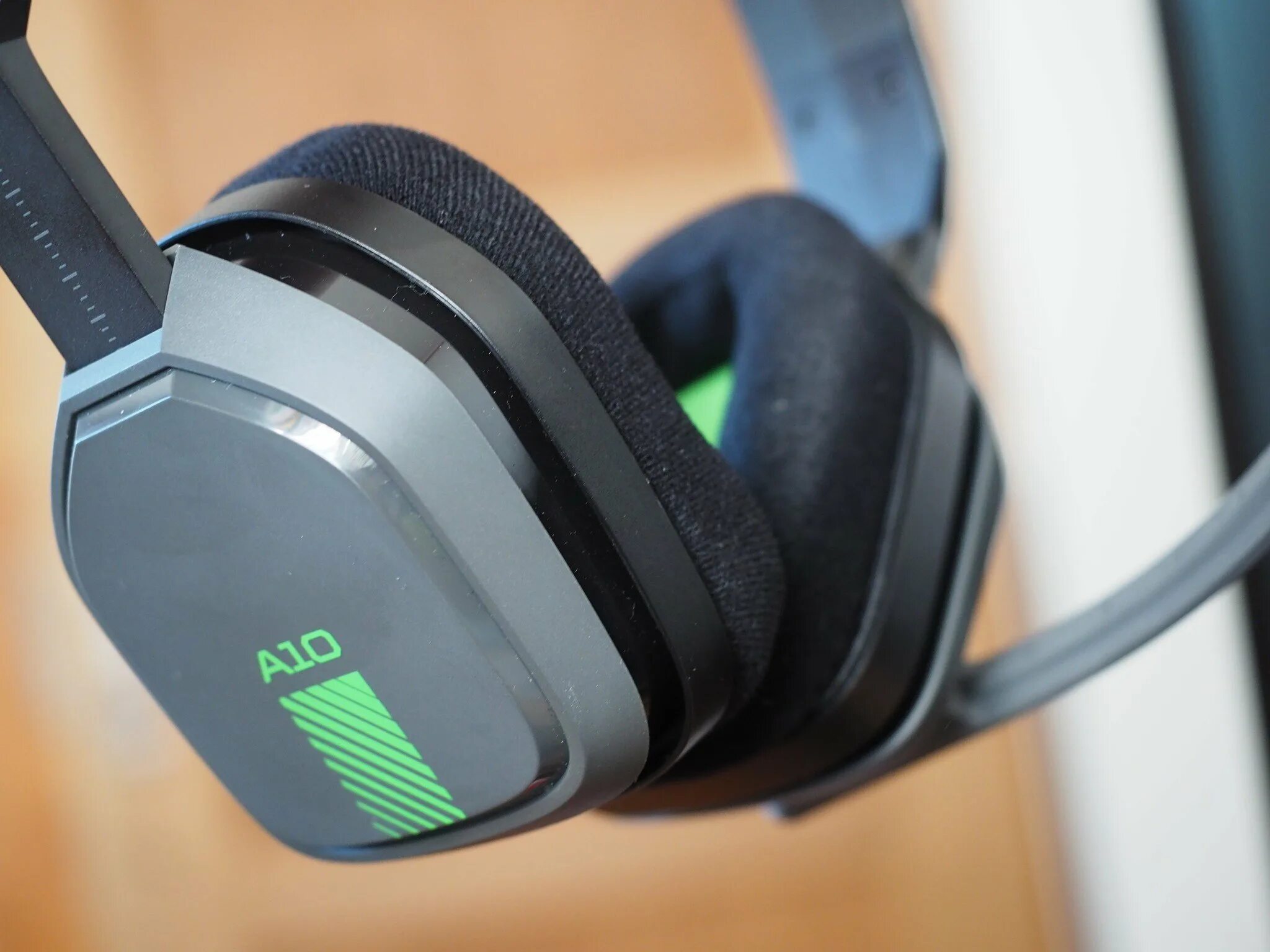 Logitech Astro a10. Наушники Logitech Astro a10 Black/Blue. A10 Headset Xbox one. M10 Headphones.