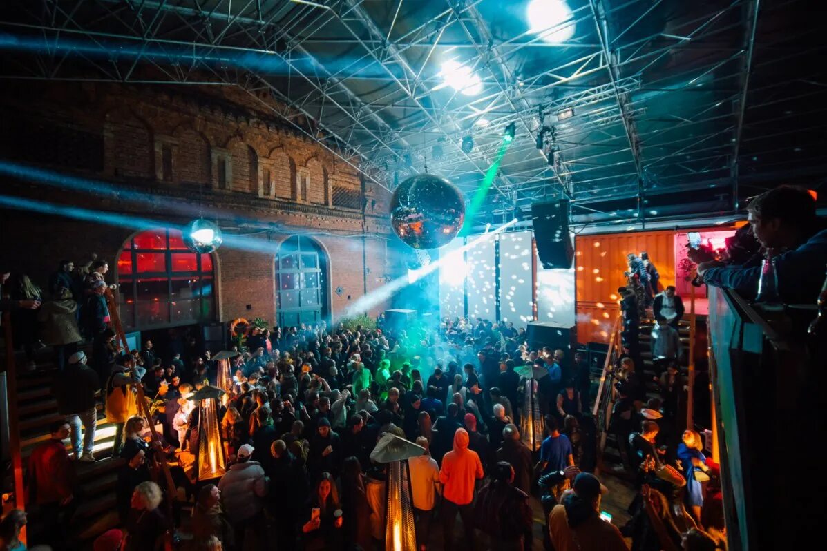 Фестиваль планета к 30. Roots united. Крыша фантомас руфтоп. Концерты санкт-петербург август 2023. Фестиваль планета к 30.