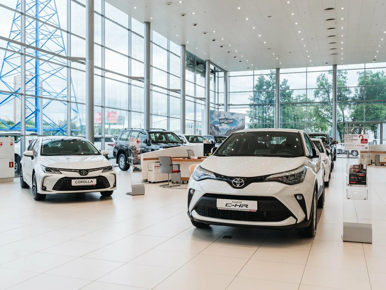 Рольф 39 км мкад. Toyota рольф ясенево. Рольф ясенево с пробегом. Рольф ясенево с пробегом. Evolute рольф» ясенево мкад.