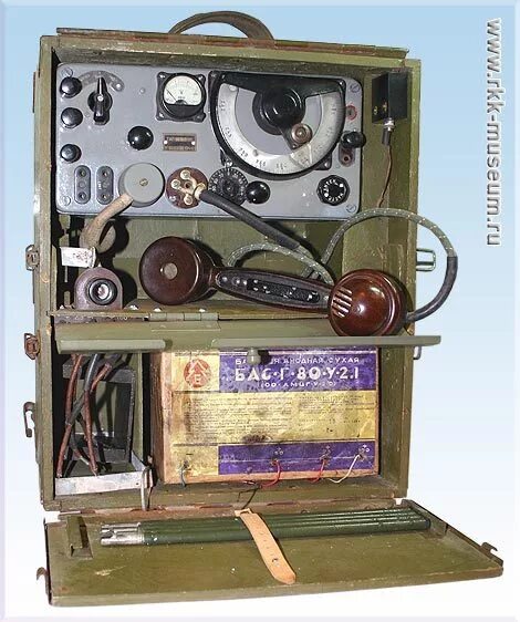 А-7-Б радиостанция. Рация РККА. УКВ радиостанция а7. Радиостанция а-7 УКВ 1941 года.