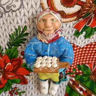 Игрушка бабушка