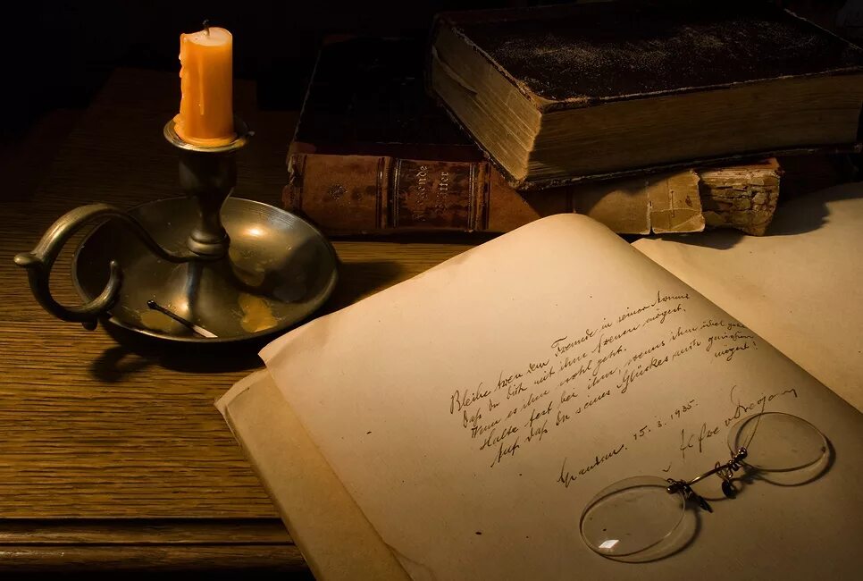 рукописи фото. старинные книги и свитки. старинные книги и свитки. старинные рукописи. рукописи фото.