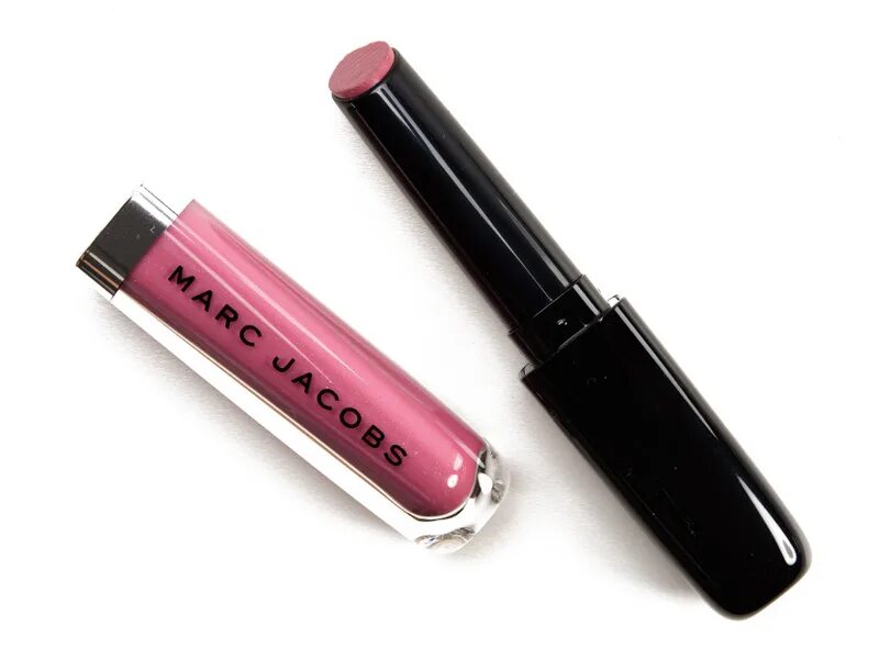 Помада Marc Jacobs #556. Marc Jacobs 417 блеск для губ. Marc Jacobs Lip Gloss. Блеск стик