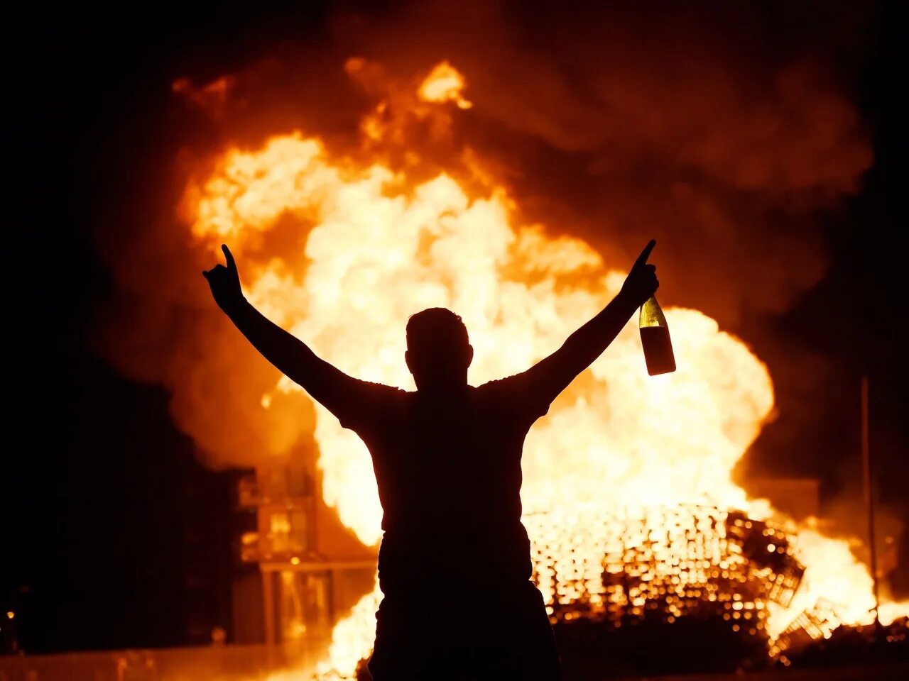 Сжигать его можно