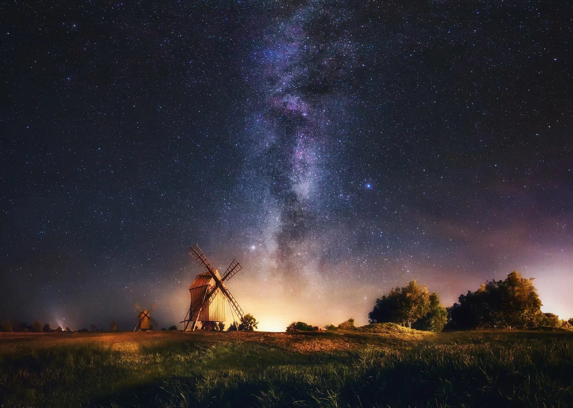 Ночной пейзаж. Звездное небо пейзаж. Звездное небо в поле. Ночное небо в деревне. Лето ночь небо