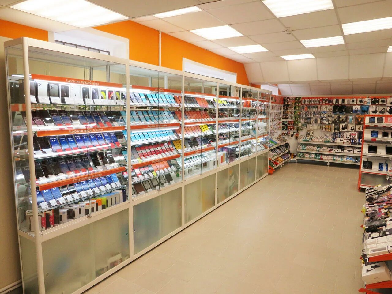 Тц зодиак тутаев. Магазин техас уварово. Днс козельск. Магазин дэнс в тутаеве. Днс тутаев.