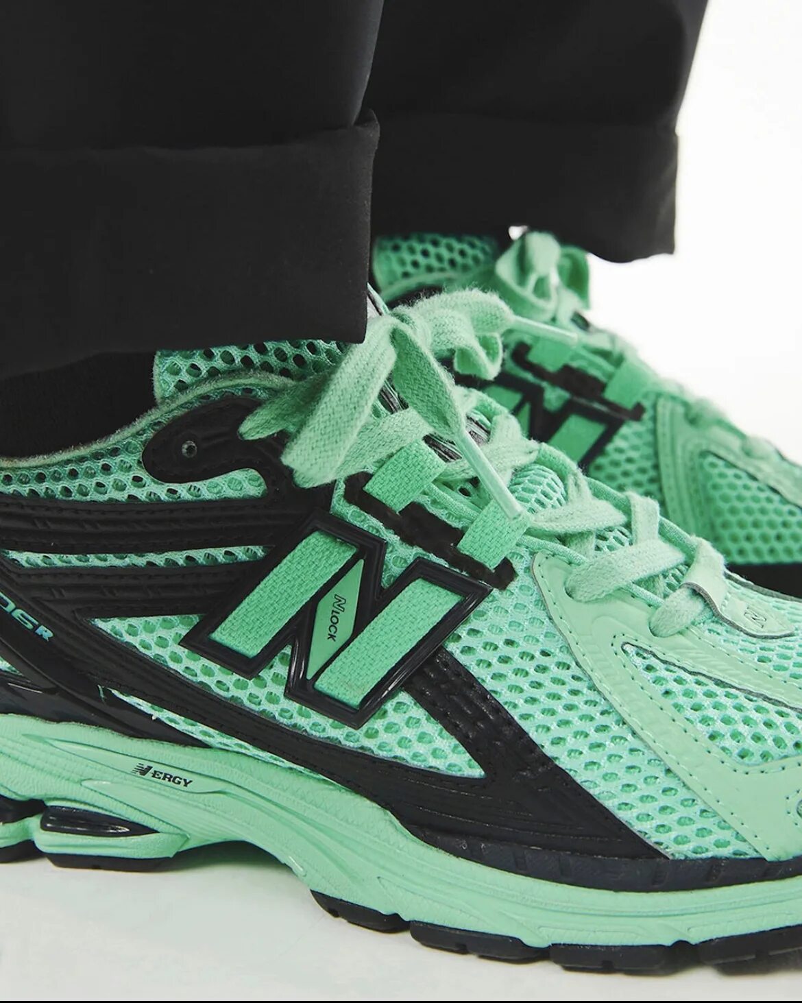 New balance nb 1906r. New Balance 1906r Green/Black. New Balance 1906r зеленые. Нью белансы 1906. New Balance 1906 Green.