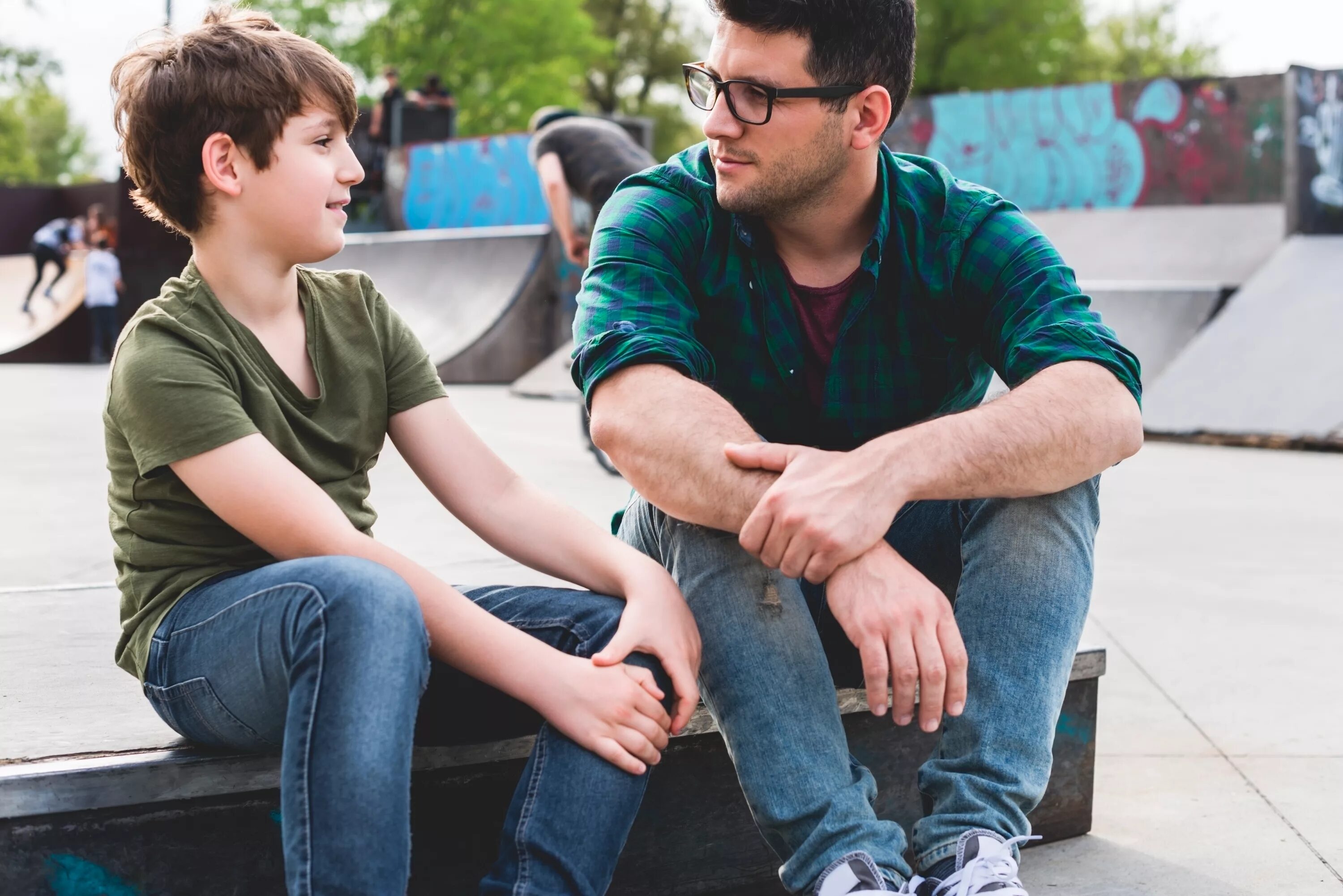 Talk to me boy speed up. Как привлечь к себе мальчика 10 лет. boys talking. сын в телефоне hd. talk about consent with children.
