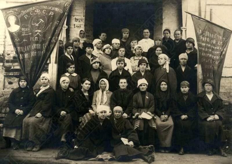 15 декабря 1923 года. государственные займы. вечерняя москва газета старая. облигации 1923 год ссср. 1923 год новый год.