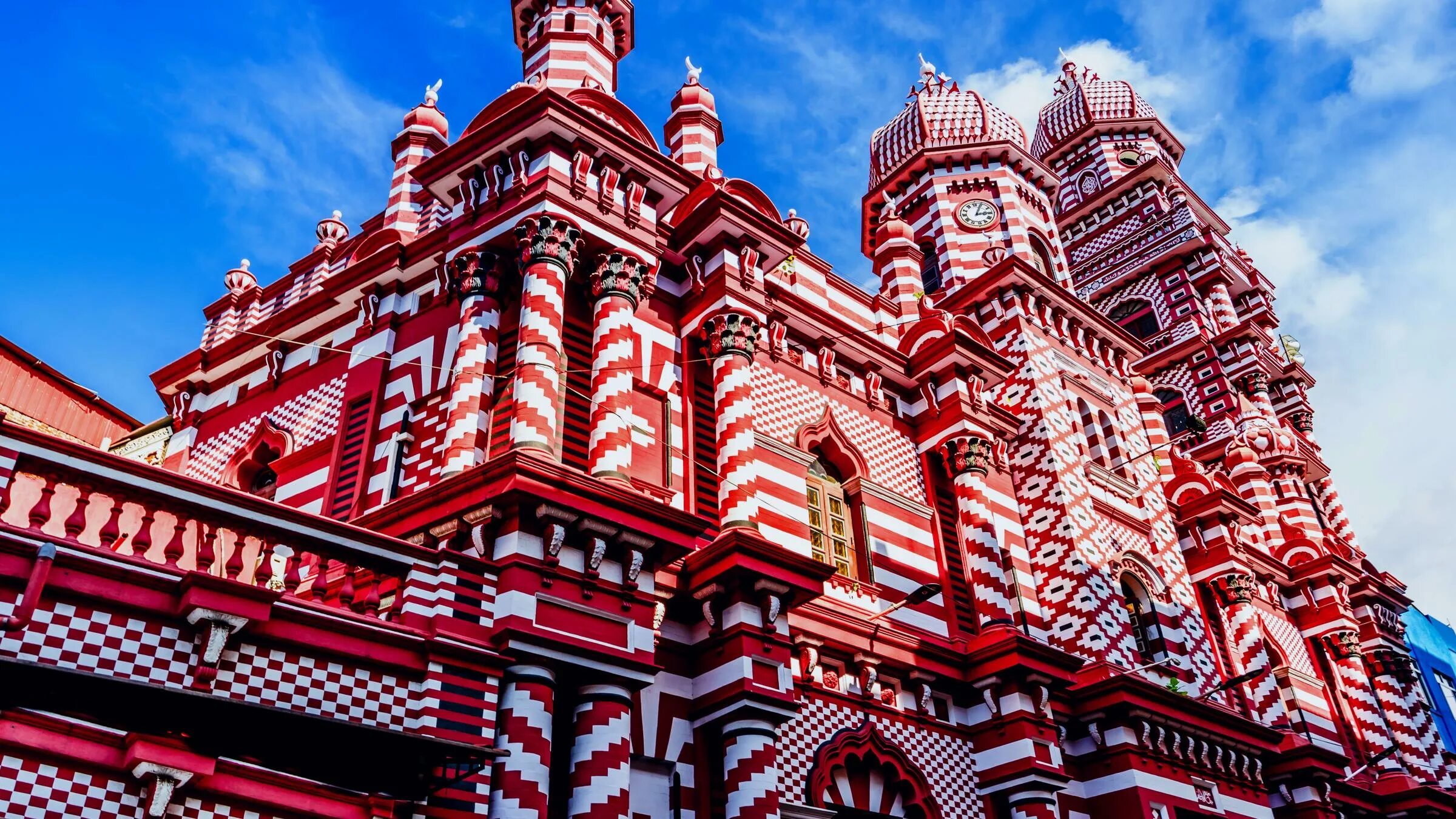 Мечеть Джами уль Альфар. Red Mosque Шри Ланка. Красная мечеть Коломбо. Мечеть Джами уль-Альфар Коломбо Шри-Ланка фото.