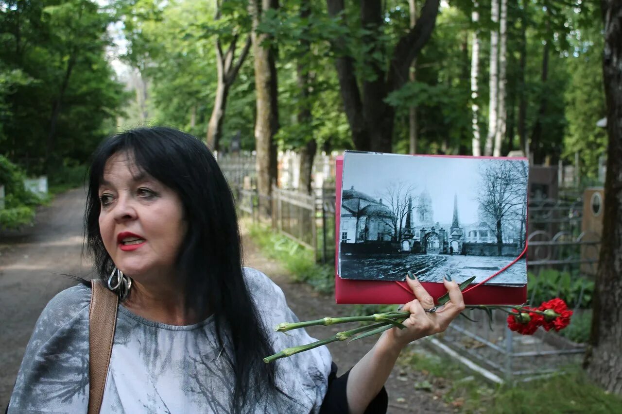 Черткова воронеж. Коминтерновское кладбище воронеж аллея славы.