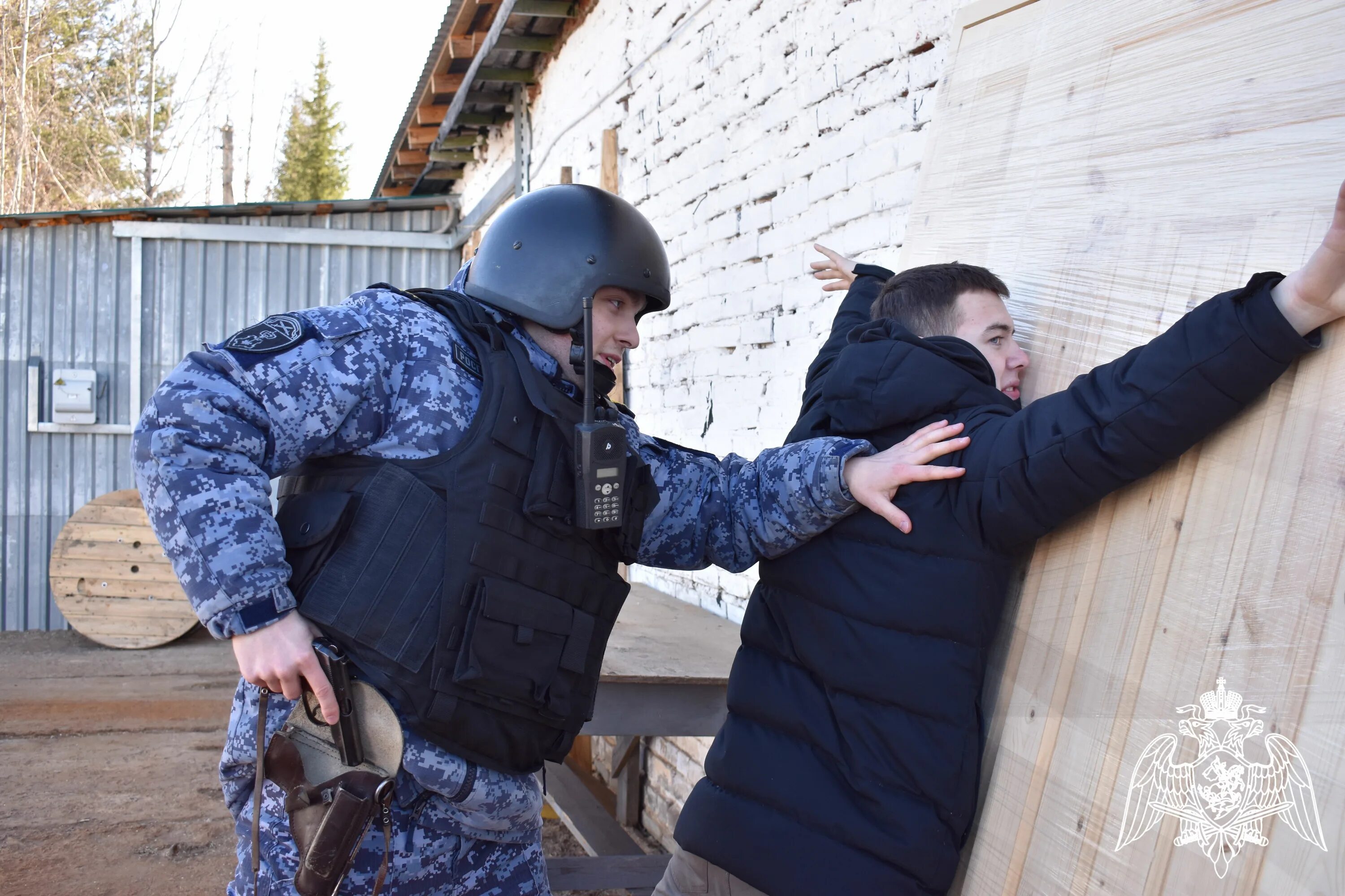 Тревога сыктывкар 14 июня. Сбила машина на пешеходном переходе. Тревога в сыктывкаре. Тревога сыктывкар 14 июня. Опасные районы в сыктывкаре.