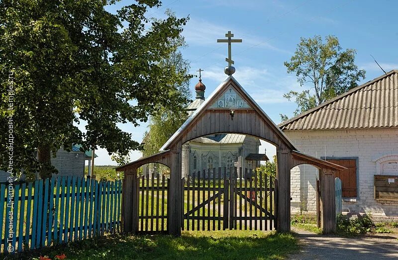 Троицкое нижегородская область фото. Село Троицкое Воскресенского района Нижегородской области Церковь. Храм в селе Троицкое Воскресенского района Нижегородской области. Троицкая Церковь Троицкое Воскресенский район Нижегородская область. Троицкая Церковь Нижегородская область с Троицкое.