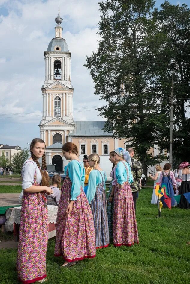 Погода в угличе на неделю самый. Жители Углича. Погода в Угличе. Сказка Углич. Обитатели Углича.