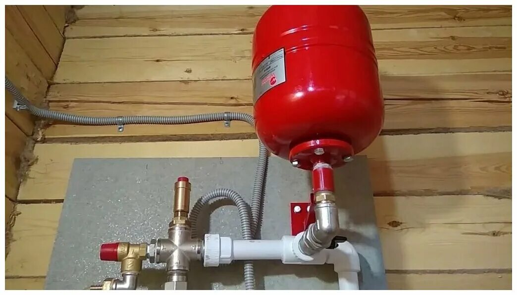 Как установить мембранный расширительный. Расширительный бак для воды схема подключения. Valtek расширительные баки. Расширительный бак тт котел. Расширительный бак spl водоснабжение.