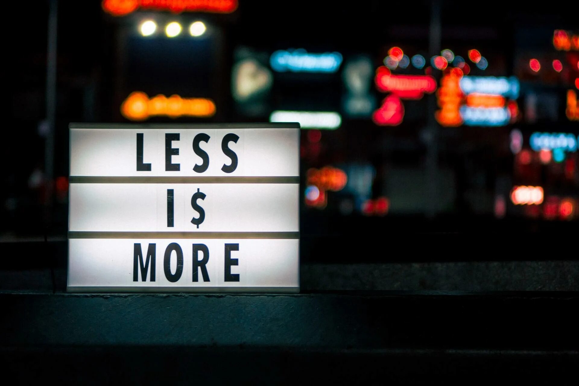 Less is more day be. Less is more. less is more фото. фраза less is more. постер less is more.