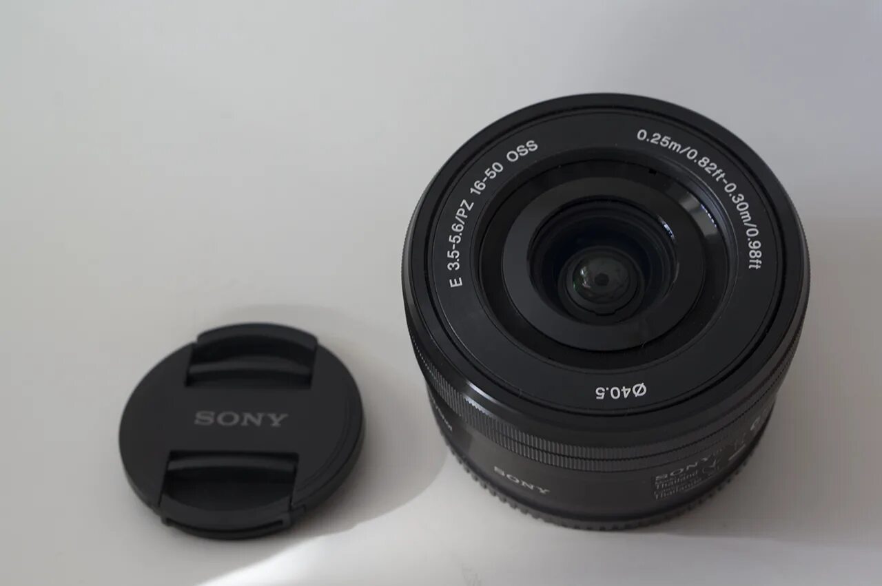Sel-50f18. 50 мм sony e. Sony 50 1. Объектив 50 мм сони. 8.