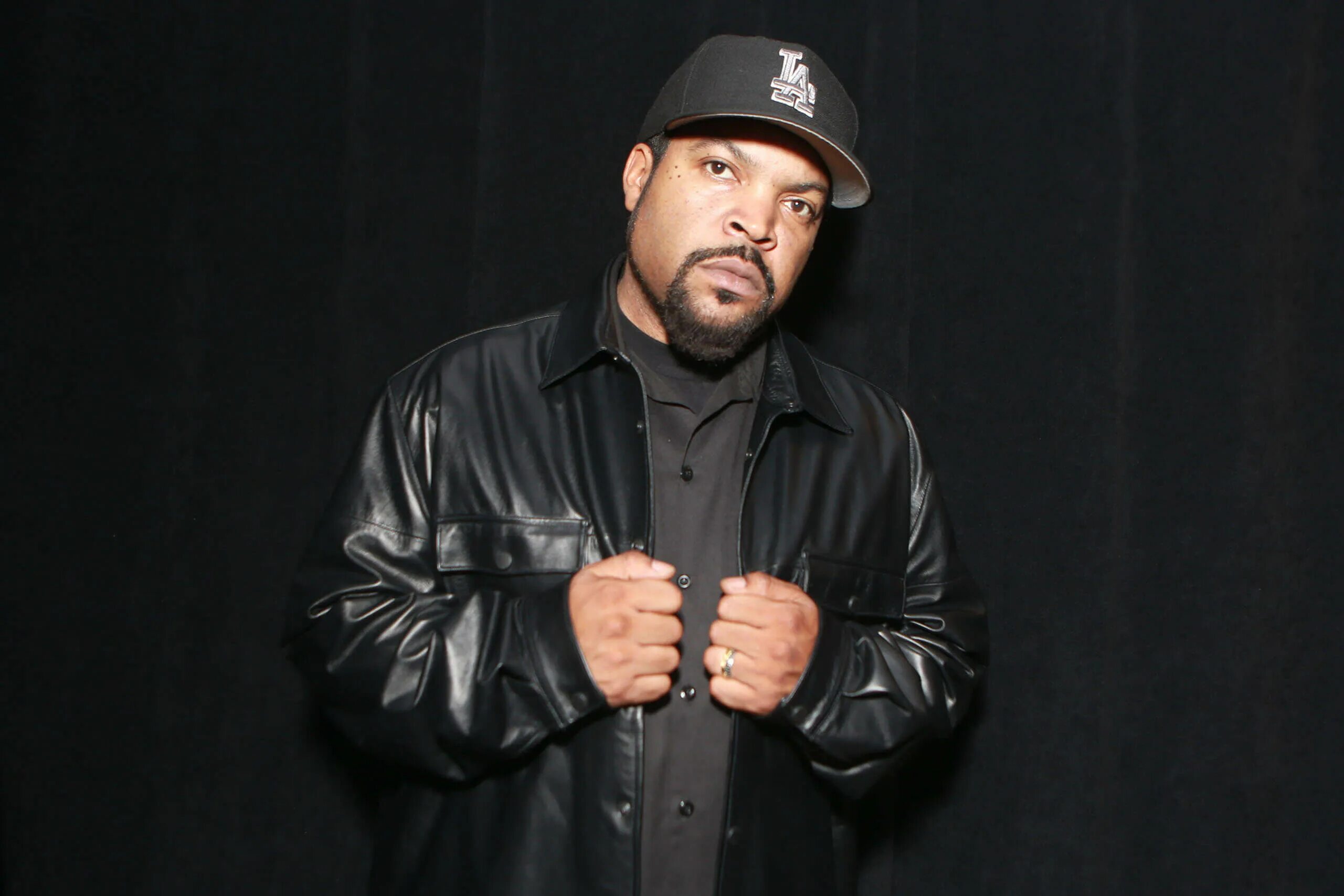 Ice cube us. Айс Кьюб (Ice Cube). Айс Кьюб 2022. Ice Cube 19. Ice Cube 2000.