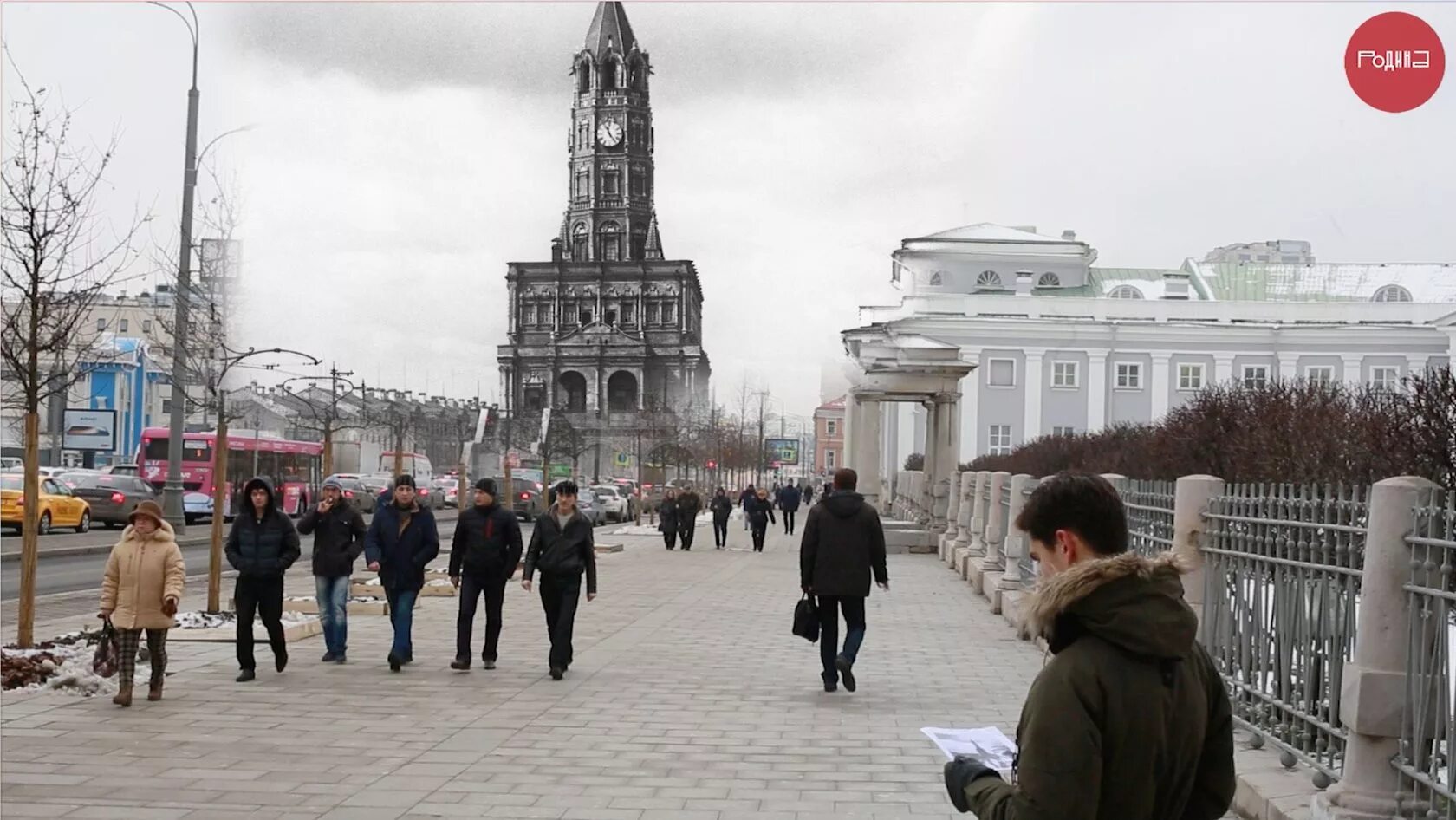 Башня брюса. Сухарева башня в Москве сейчас. Сухарева башня в Москве снесли. Сухаревская башня в Москве сейчас. Сухарева башня в Москве место.