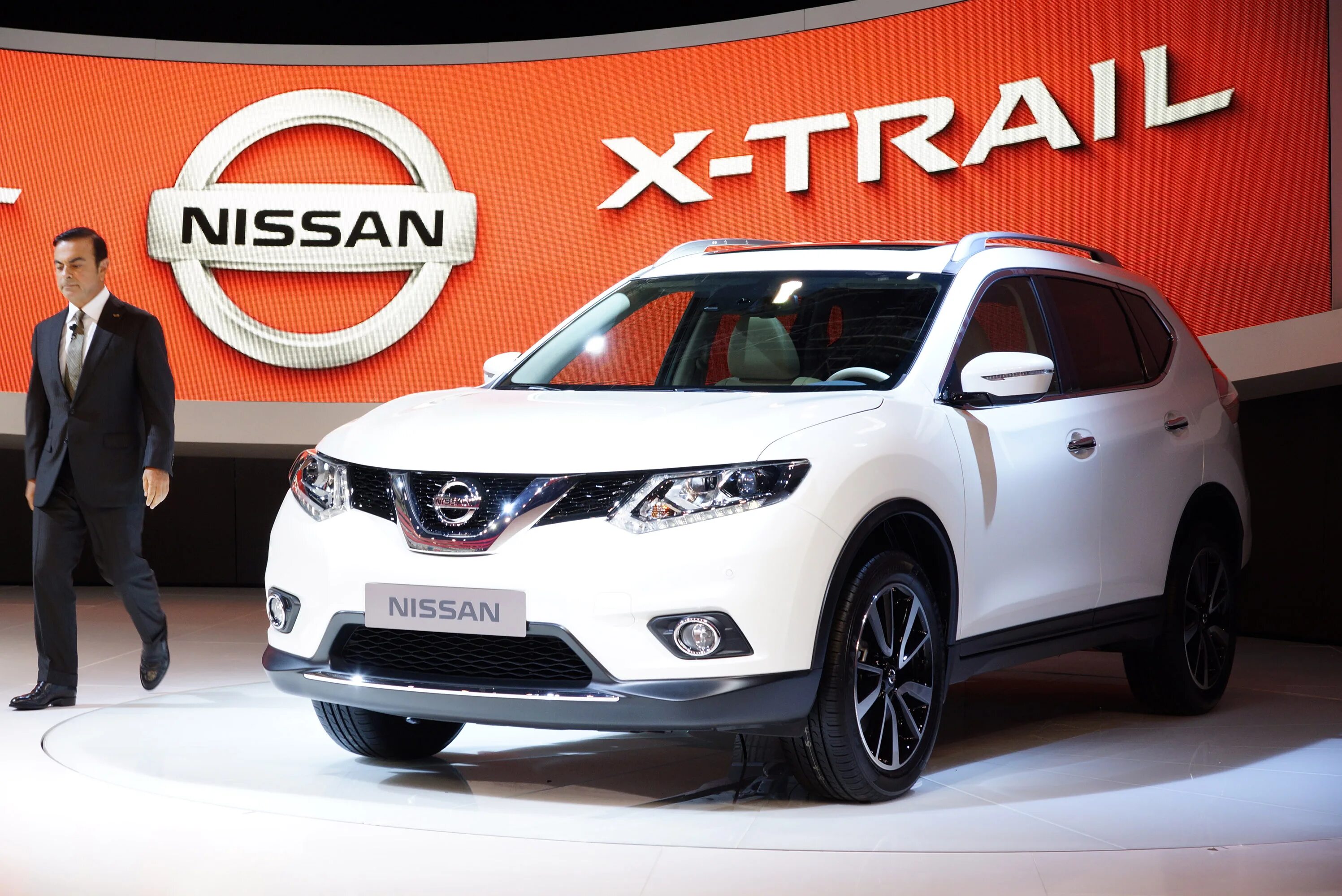 Купить ниссан х 2014. Ниссан х-Трейл 2014. Nissan x Trail 2015 года. Новый Ниссан х-Трейл 2015. Новый Nissan x Trail 2014.