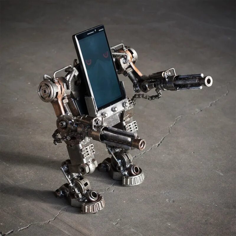 Робот из металлолома. Робот из металла. Робот из запчастей. Робот из запчастей автомобиля. Самодельные запчасти