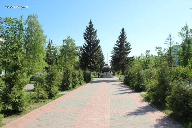 дзержинск фото аллея. аллея ильяшевича дзержинск нижегородской области. аллея ильяшевича дзержинск. аллея славы в дзержинске нижегородской области. площадь героев дзержинск.