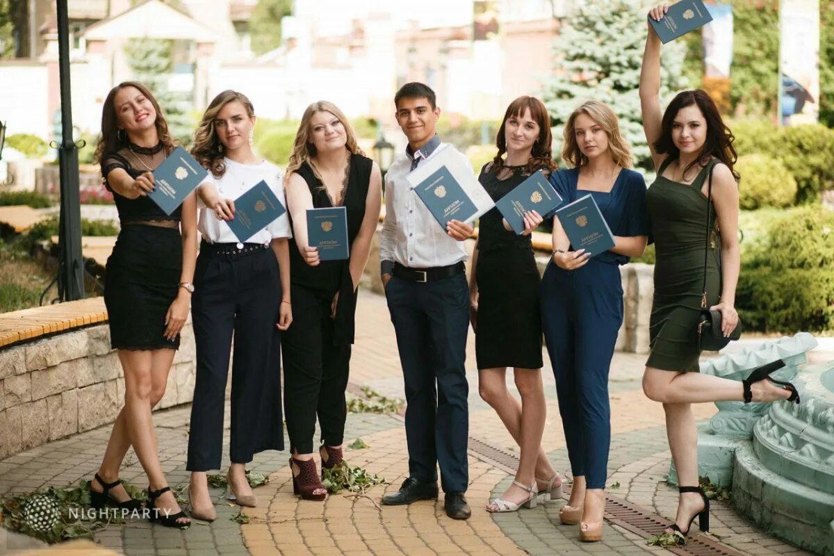 Выпускник среднего профессионального образования. Выпускник (факультет). выпускник спо. выпускники среднего профессионального образования. политехнический институт спо воронеж.