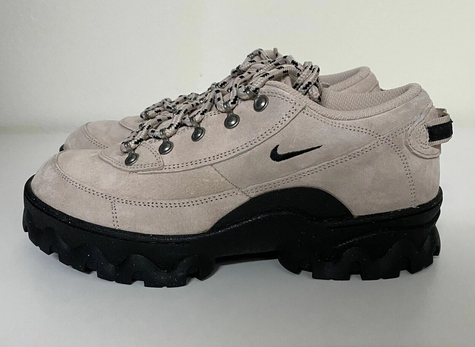 Найк lahar low. Nike lahar liw. Nike lahar low. Nike lahar low кроссовки мужские. Nike lahar low.