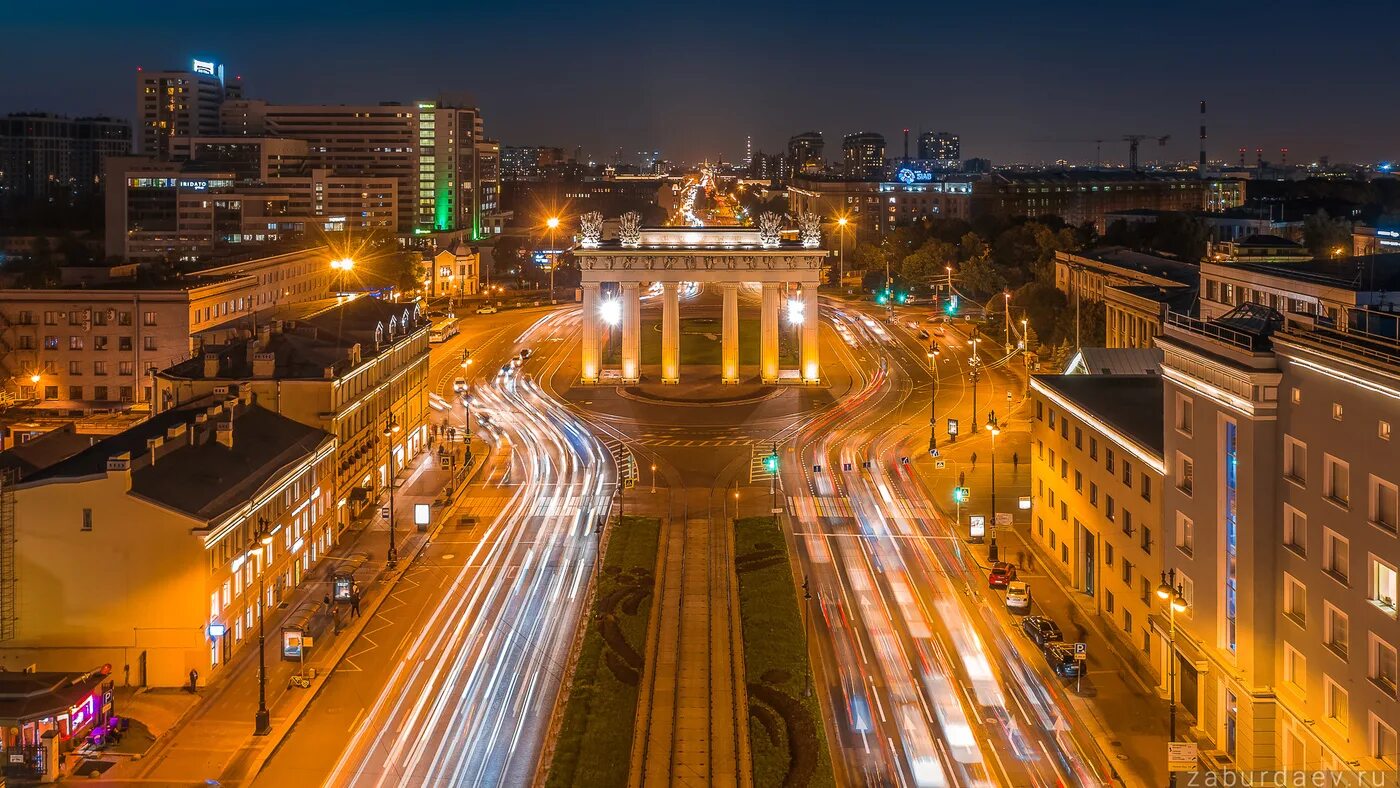 Spb московский. Московские ворота Санкт-Петербург. Московская Триумфальная арка в Санкт-Петербурге. Московские ворота в Санкт-Петербурге на Московском проспекте. Московские триумфальные ворота в Петербурге.