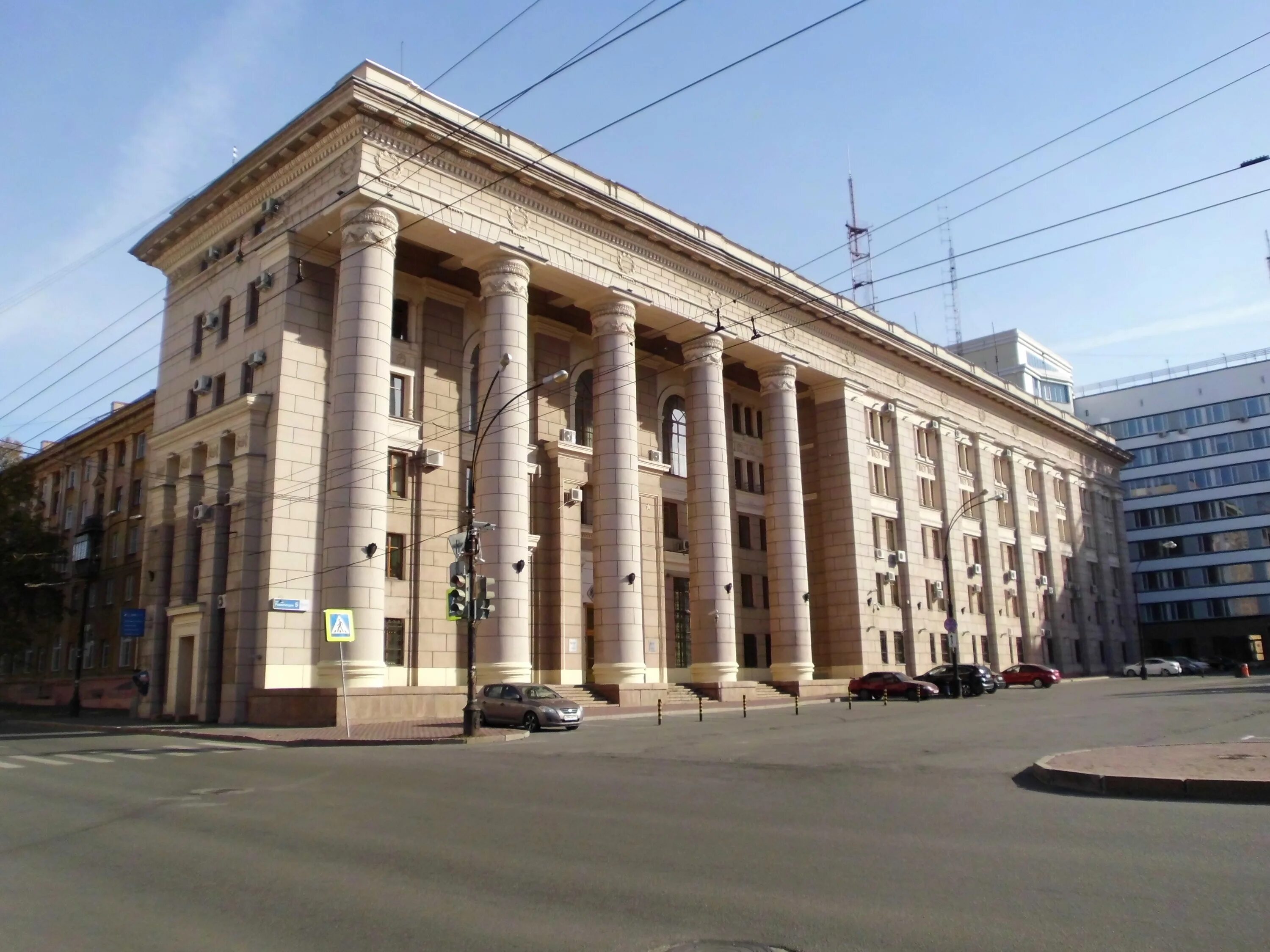 Площадь революции 7 челябинск. Г нижний новгород площадь революции 7а. Пл революции 5а нижний новгород. Площадь революции 5 челябинск. Площадь революции 5.