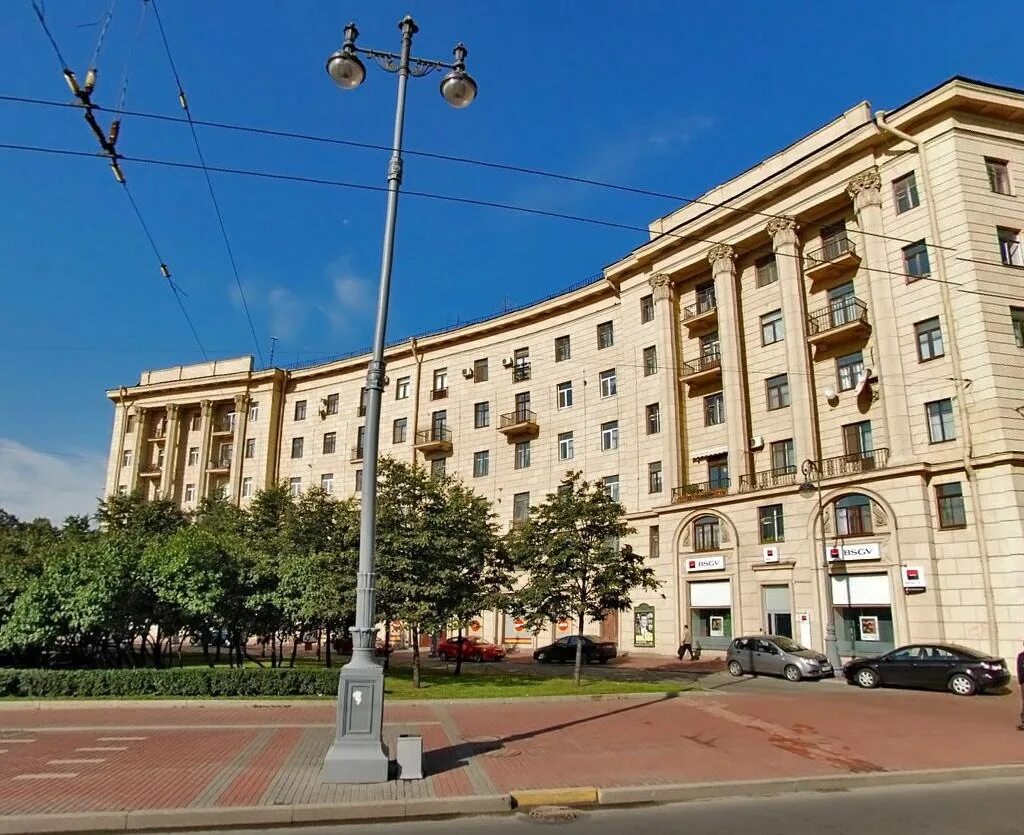 Площадь стругацких санкт петербург. Площадь братьев стругацких санкт-петербург. Площадь стругацких санкт петербург. Московский проспект 171. Площадь стругацких санкт петербург.