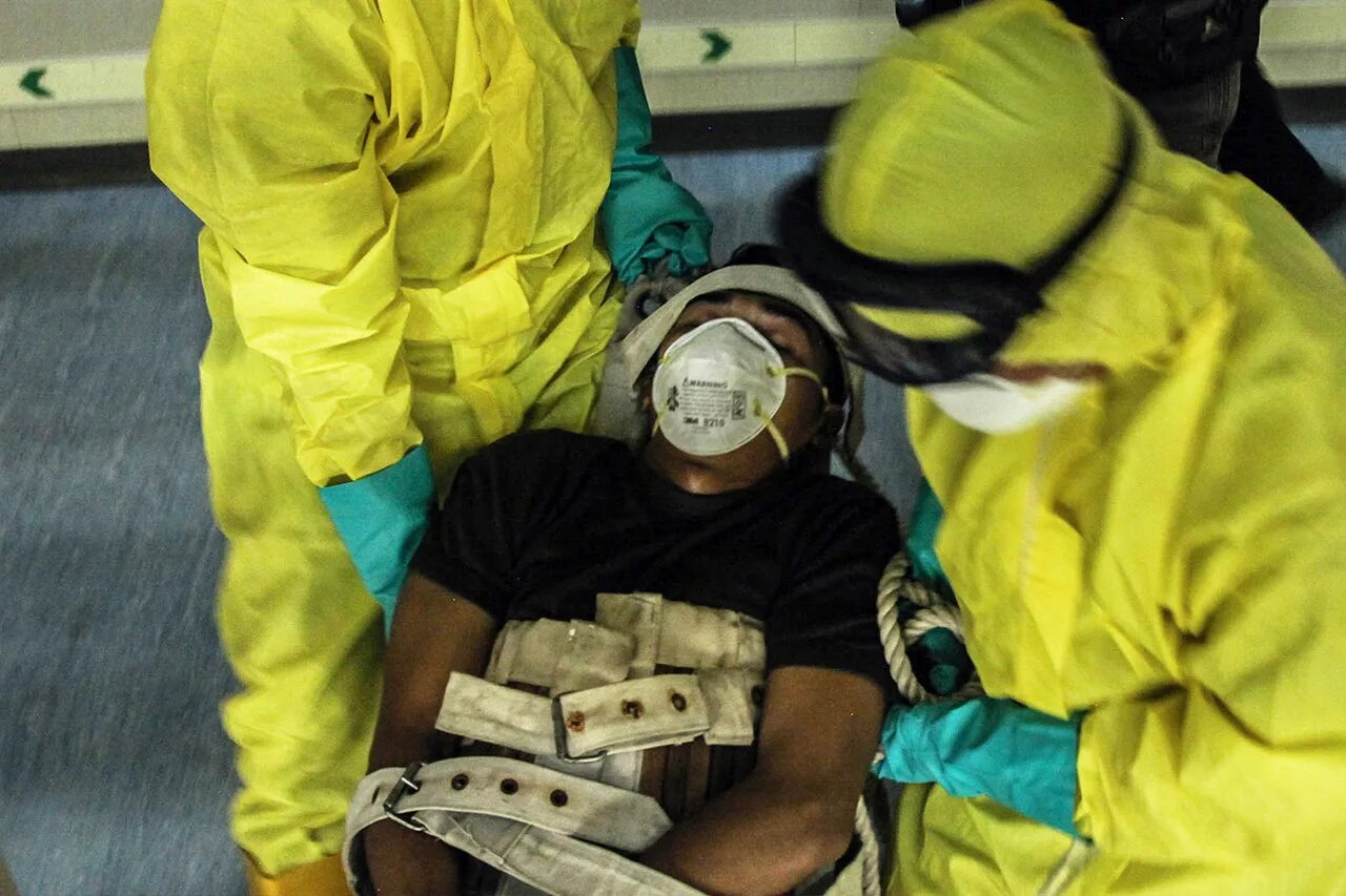 Заболевший человек пневмония. Коронавирус в самаре последние новости. Пневмония эпидемия сейчас. Пневмония эпидемия сейчас. Заболевший человек пневмония.