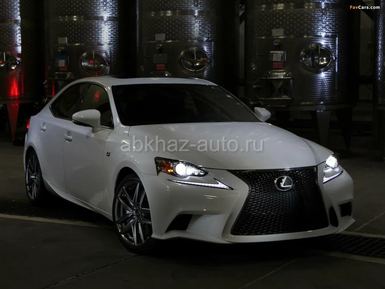 Lexus xe30. Лексус is 350 f sport. lexus is 250 f sport белый. lexus is 250 2015. лексус ис350 2013.