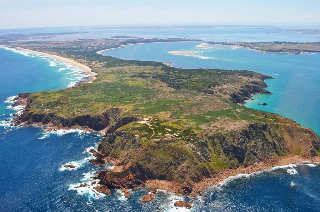 Озеро хиллер. Остров кенгуру в австралии. Is australia island. Бухта вайнгласс. Австралия моретон остров мортон.