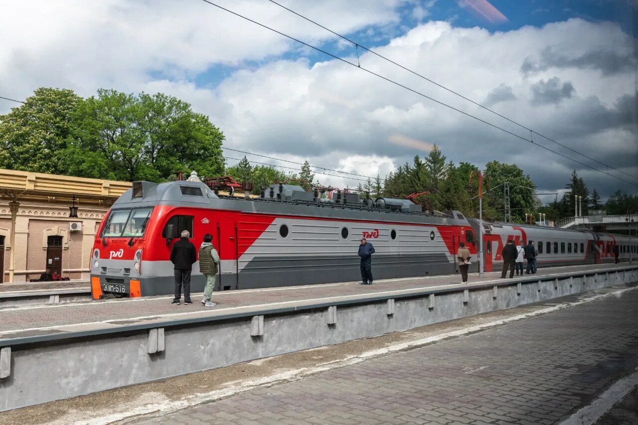 Самара поезд есть. Поезд 63 санкт-петербург самара станции. скоростной поезд. скоростные поезда в россии. новые поезда.