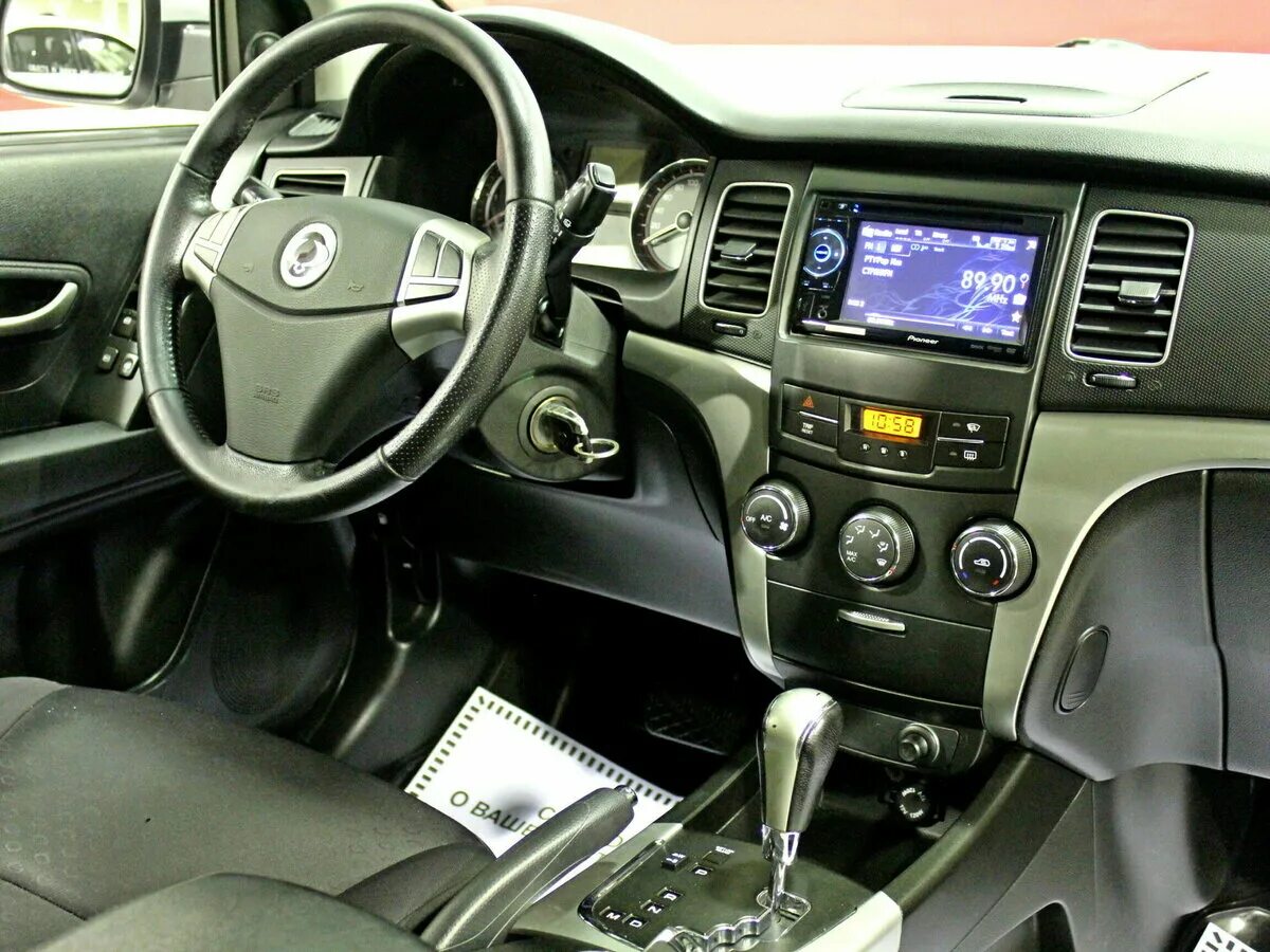 Актион не работает. Ssangyong actyon ii. ssangyong actyon 2012. ssangyong actyon ii 2012 салон. санг йонг актион 2012 салон.