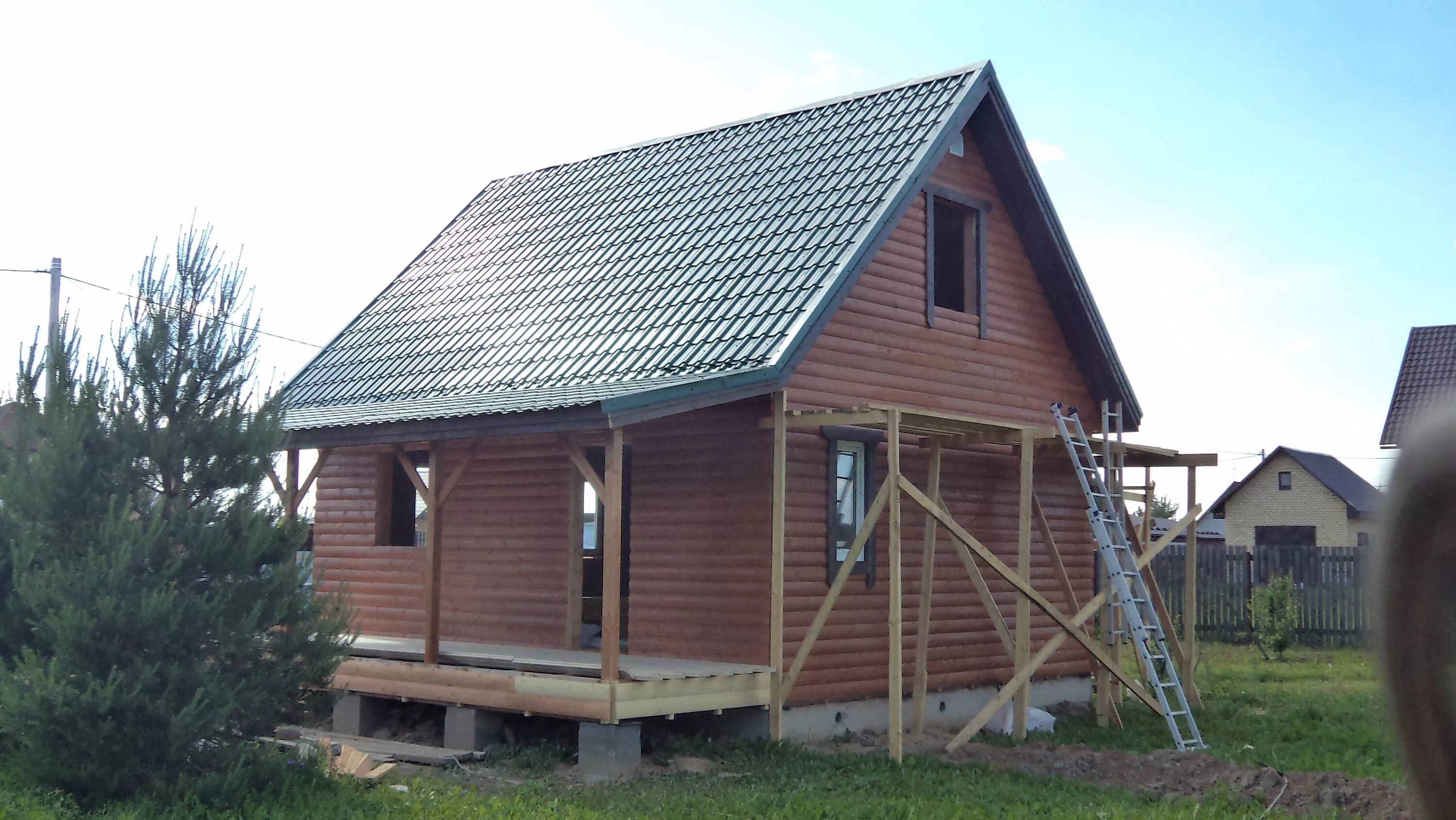 Домик из бруса. Форест домстрой ижевск. Стройлес павловск. Строительный лес. Строй лесной.