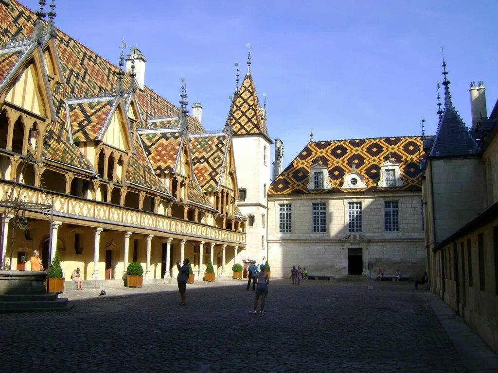 Бонн города северного рейна-вестфалии. Hospice de beaune (бургундия. Бонн столица фрг. Бон город германии. Соборная площадь бонн.