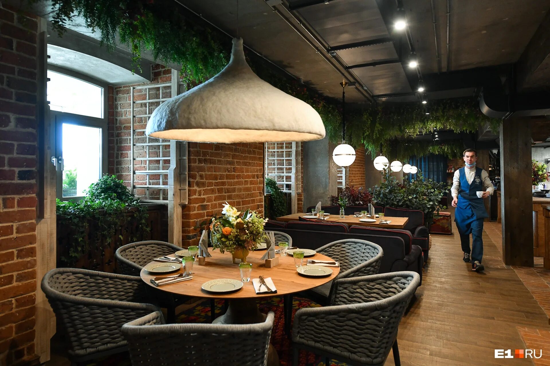 грузинский ресторан в екатеринбурге макаровский. адреса грузинских ресторанов екатеринбурге. большой грузинский ресторан екатеринбург картинки. адреса грузинских ресторанов екатеринбурге. грузинский ресторан в екатеринбурге макаровский.